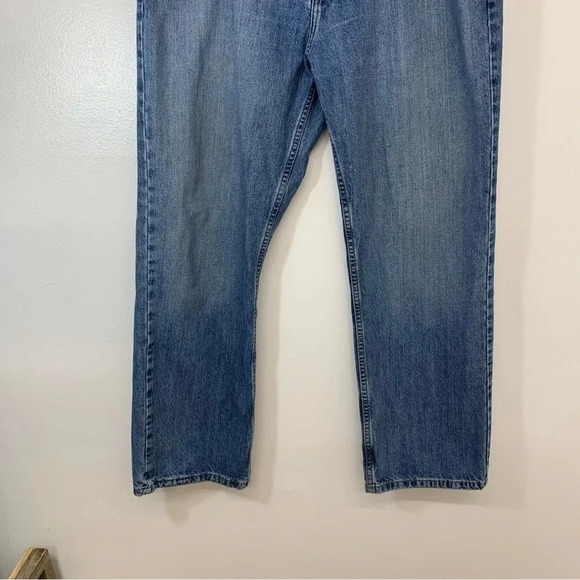 Tommy Hilfiger Jeans Men 36X30  Freedom  Jeans Straight  Leg 100% Cotton - Picture 3 of 11